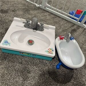Kids Bath Set with Gray and Blue Accents cocomelon set